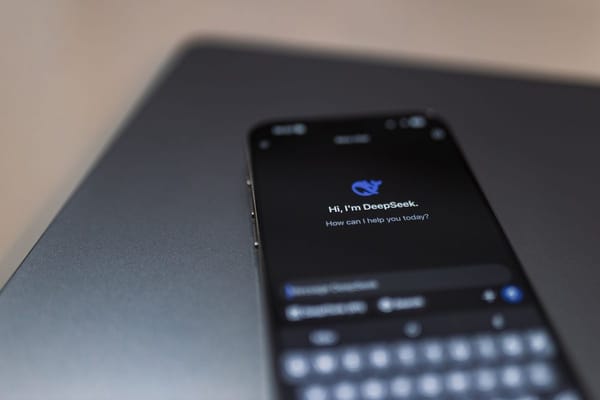 Assistants IA sur smartphone : ce que change vraiment le règlement européen à partir du 2 août 2026